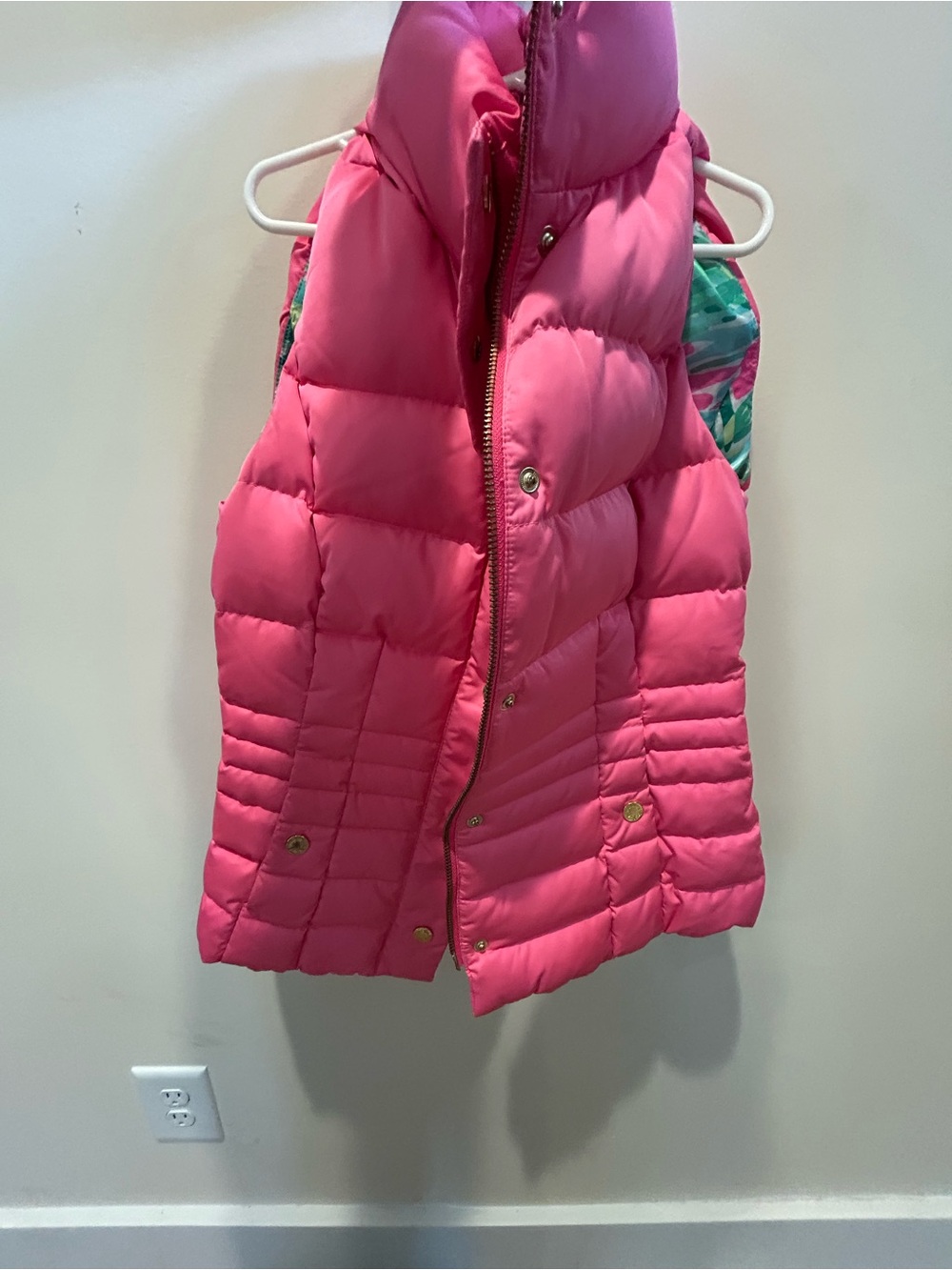 Lilly Pulitzer Hot Pink Puffer Vest with Tropical Print Lining